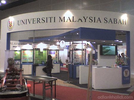 itex-booth-design-ums.jpg